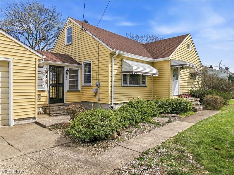 35 S Kimberly Avenue, Austintown, OH 44515 Photo 2