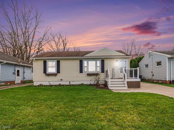 16011 Valleyview Avenue , Cleveland, OH 44135