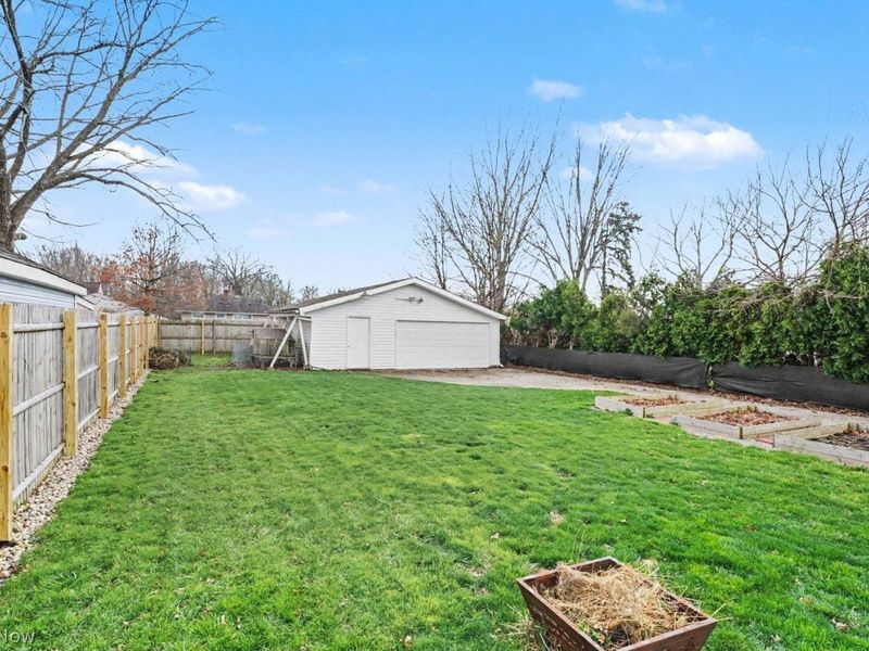 16011 Valleyview Avenue, Cleveland, OH 44135 Photo 3