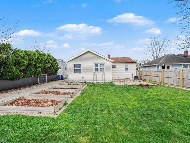 16011 Valleyview Avenue, Cleveland, OH 44135 Photo 4