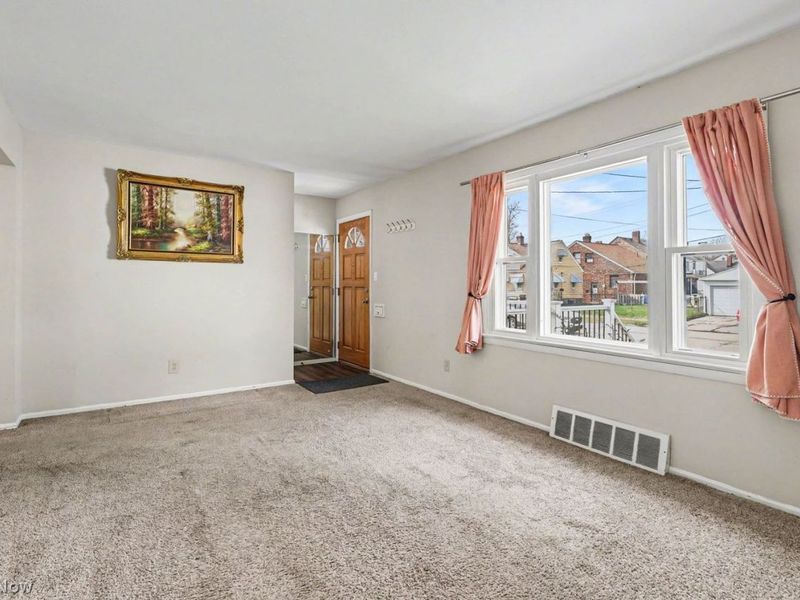 16011 Valleyview Avenue, Cleveland, OH 44135 Photo 9