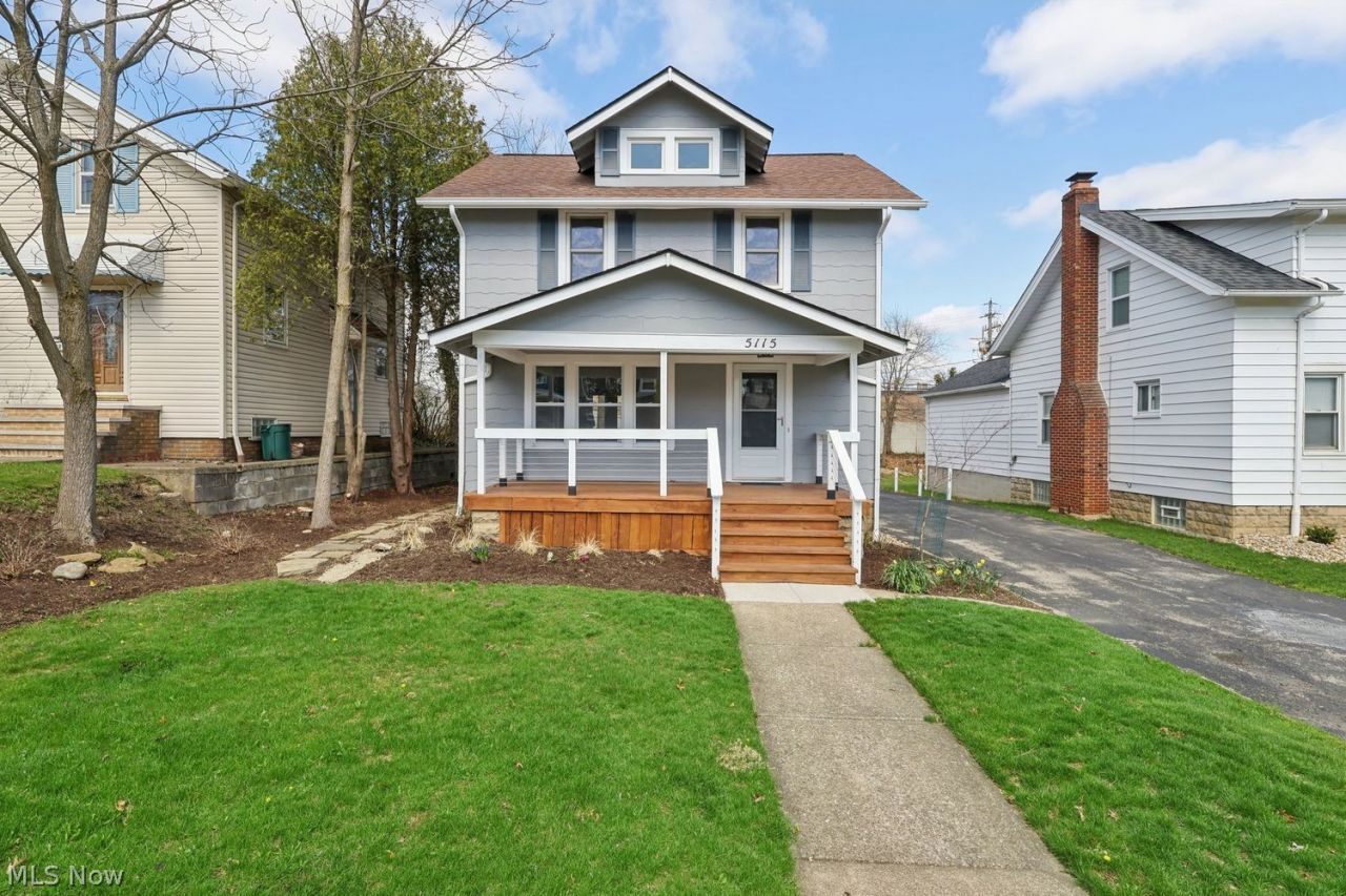 5115 Oakmont Drive, Lyndhurst, OH 44124