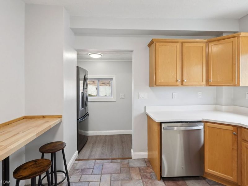 5115 Oakmont Drive, Lyndhurst, OH 44124 Photo 13