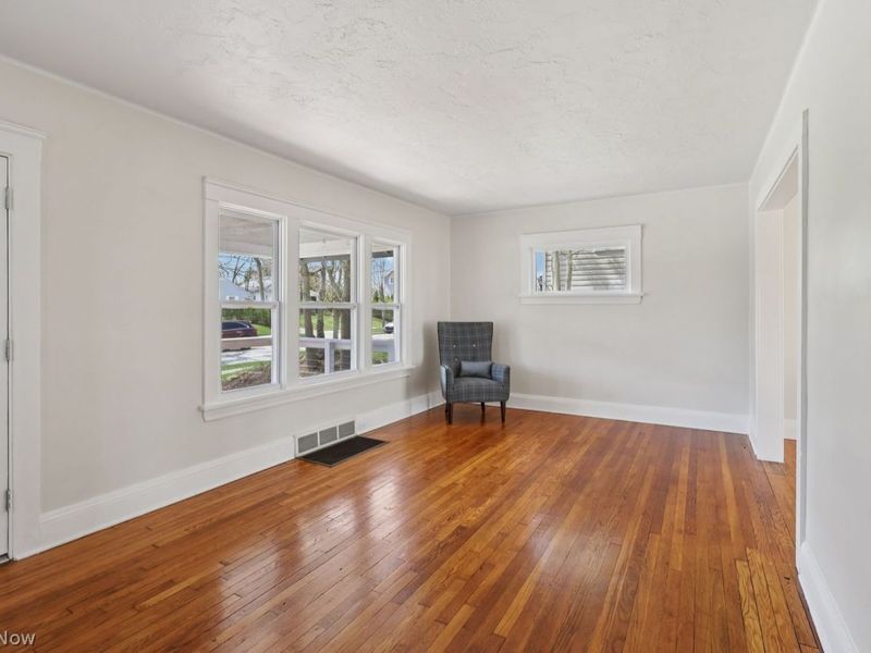 5115 Oakmont Drive, Lyndhurst, OH 44124 Photo 6