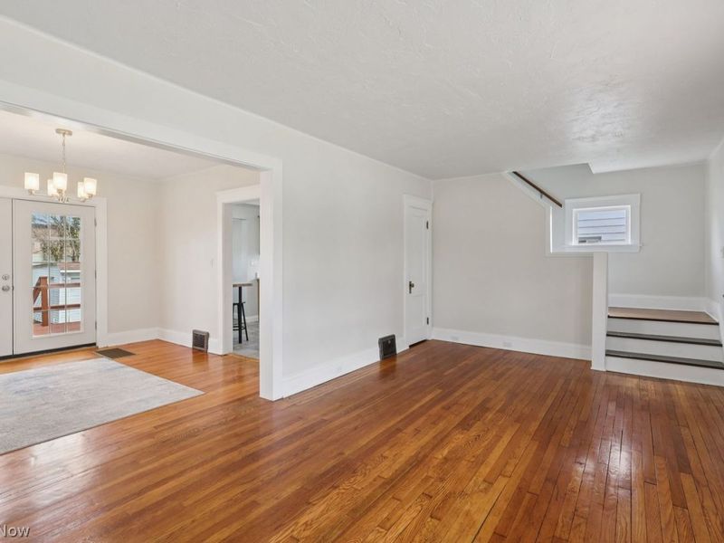 5115 Oakmont Drive, Lyndhurst, OH 44124 Photo 8