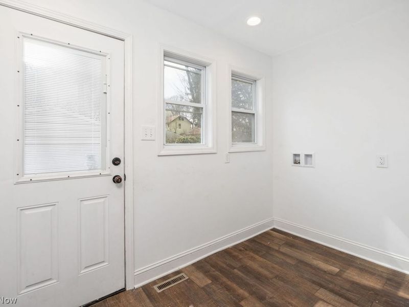 2552 Maplewood Street , Cuyahoga Falls, OH 44221 Photo 15