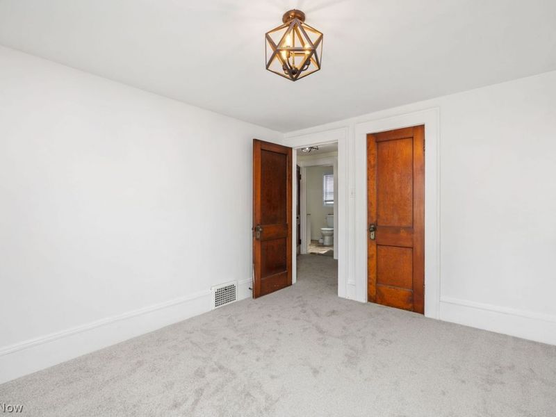 2552 Maplewood Street , Cuyahoga Falls, OH 44221 Photo 19