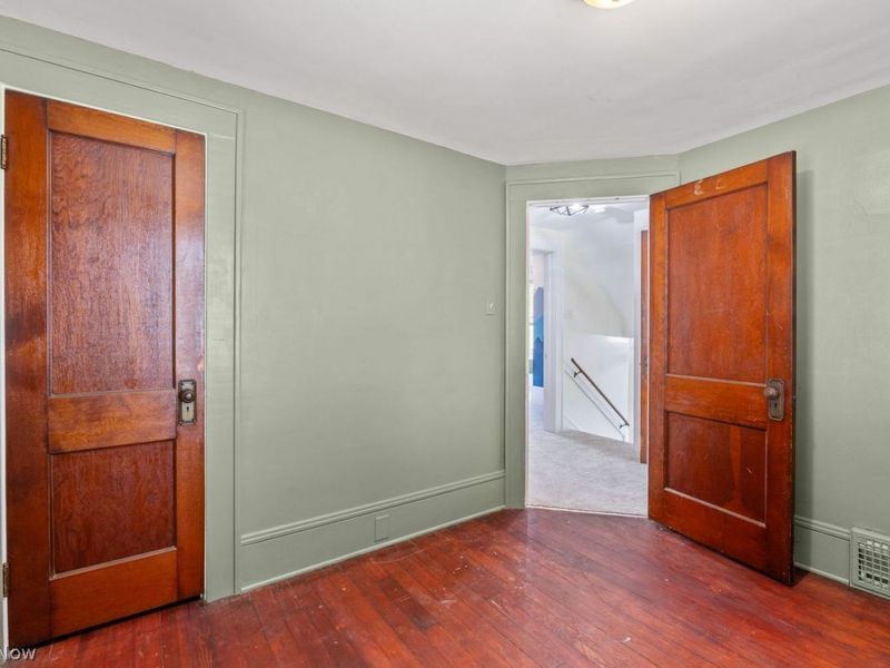 2552 Maplewood Street , Cuyahoga Falls, OH 44221 Photo 21