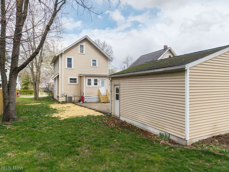 2552 Maplewood Street , Cuyahoga Falls, OH 44221 Photo 4