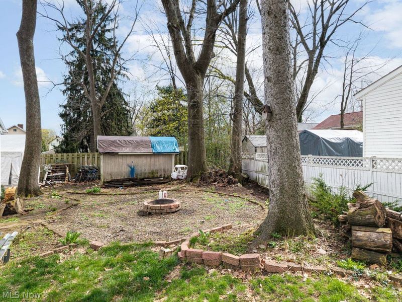 2552 Maplewood Street , Cuyahoga Falls, OH 44221 Photo 5