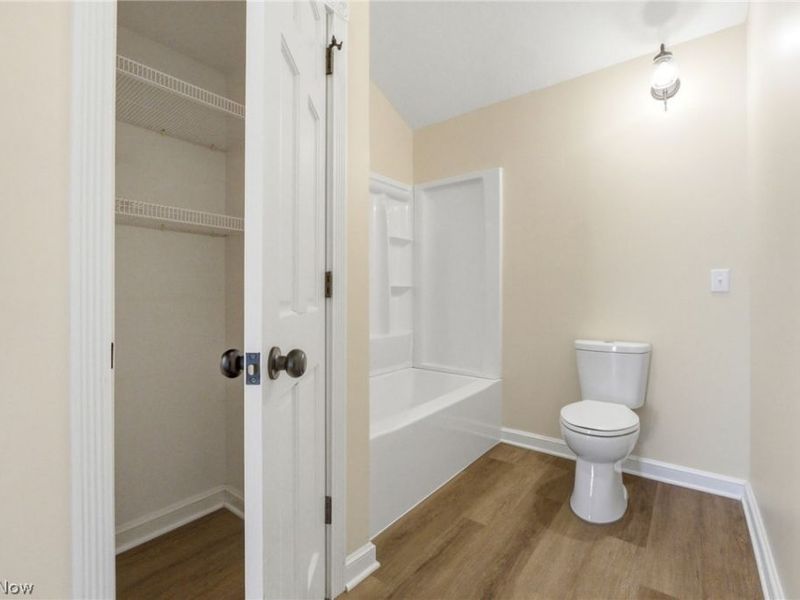 419 Mcneil Drive , Sagamore Hills, OH 44067 Photo 30