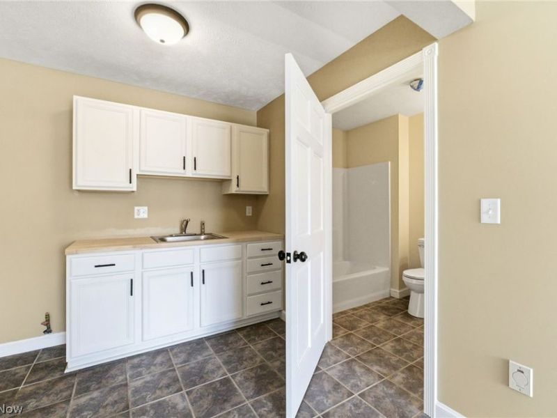 419 Mcneil Drive , Sagamore Hills, OH 44067 Photo 35