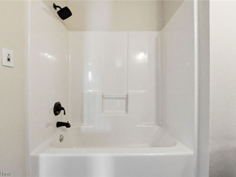 419 Mcneil Drive , Sagamore Hills, OH 44067 Photo 38