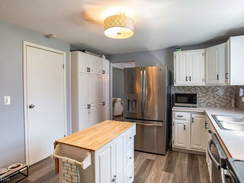 22295 Jonathan Drive , Strongsville, OH 44149 Photo 12