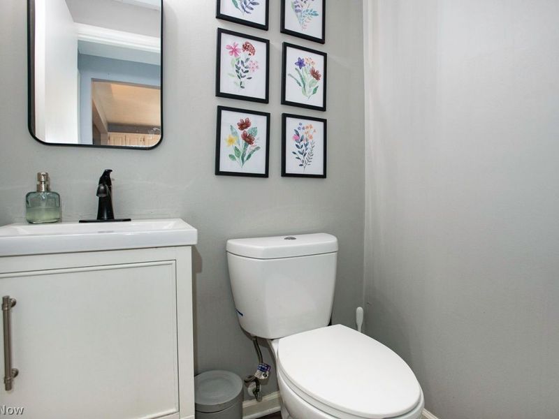 22295 Jonathan Drive , Strongsville, OH 44149 Photo 18