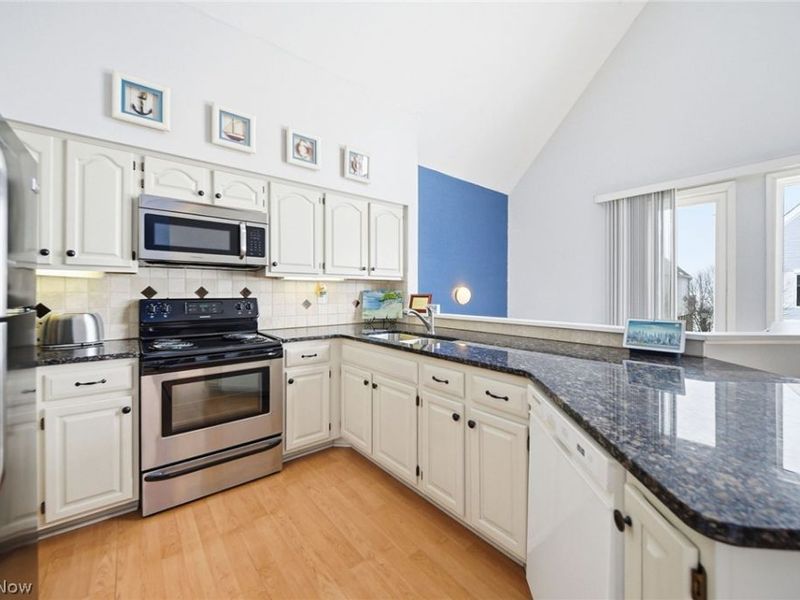 1630 Waters Edge Drive , Port Clinton, OH 43452 Photo 14