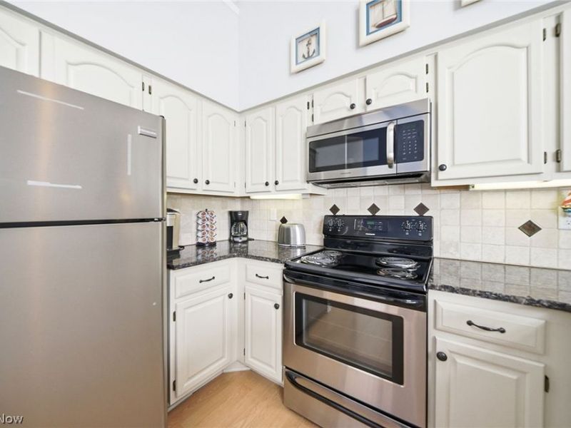 1630 Waters Edge Drive , Port Clinton, OH 43452 Photo 15