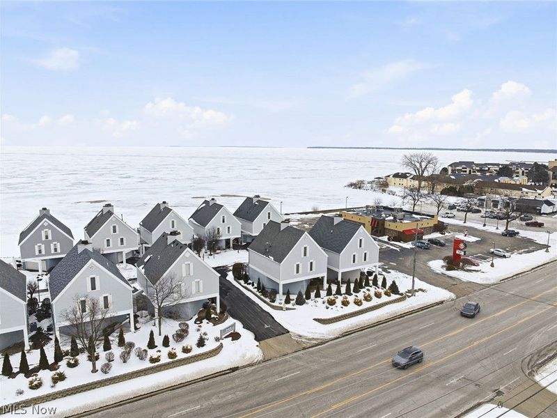 1630 Waters Edge Drive , Port Clinton, OH 43452 Photo 2