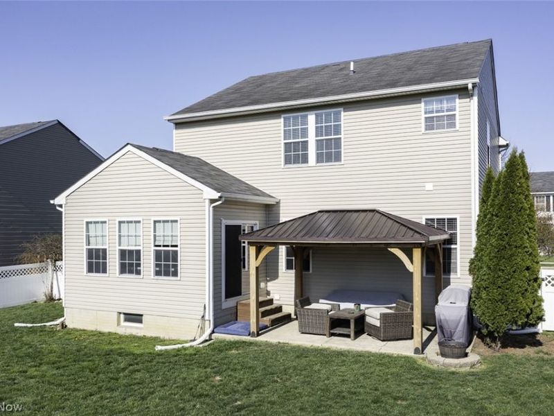 8763 Ashton Place, North Ridgeville, OH 44039 Photo 4