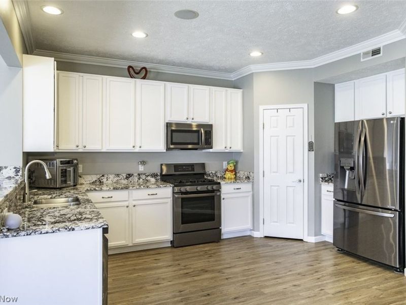 8763 Ashton Place, North Ridgeville, OH 44039 Photo 8