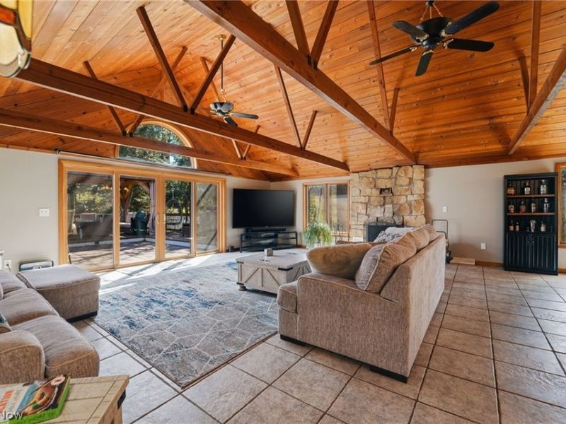 8965 Cedar Road, Chesterland, OH 44026 Photo 10