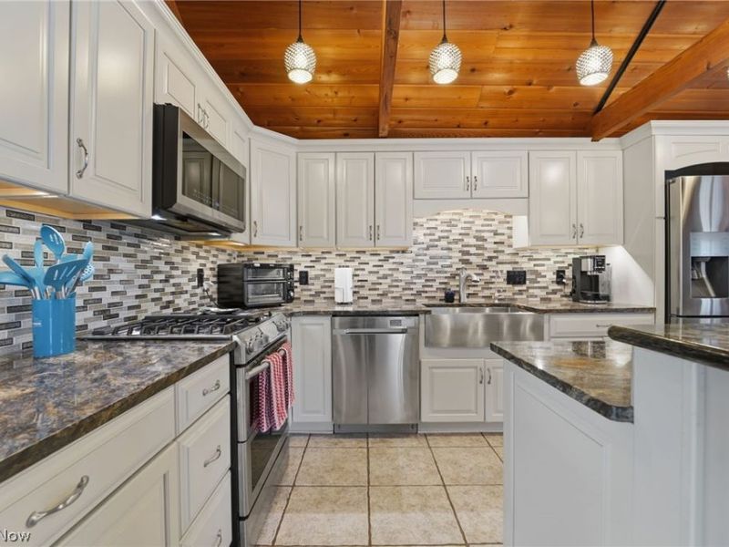 8965 Cedar Road, Chesterland, OH 44026 Photo 11