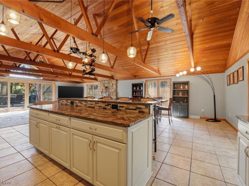 8965 Cedar Road, Chesterland, OH 44026 Photo 13