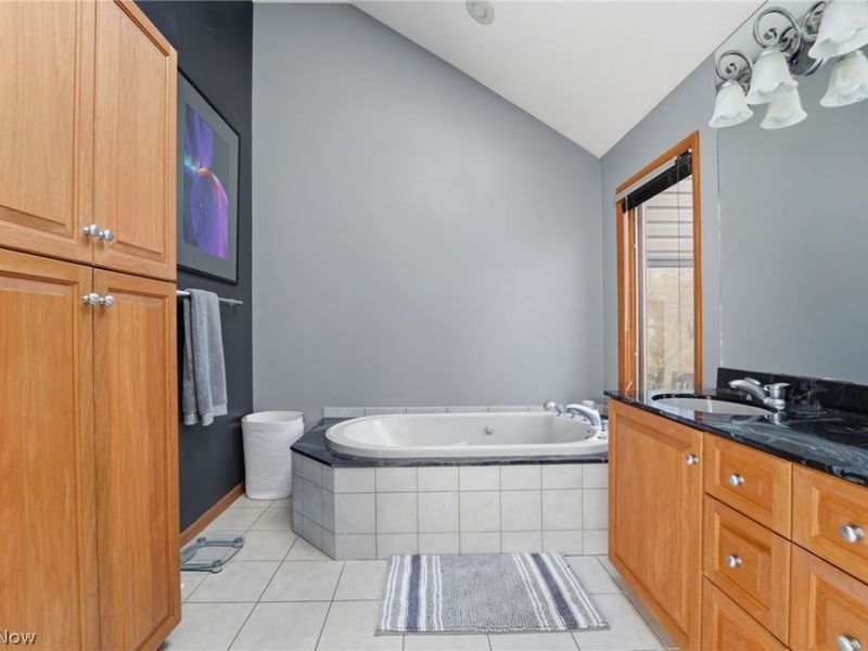 8965 Cedar Road, Chesterland, OH 44026 Photo 25