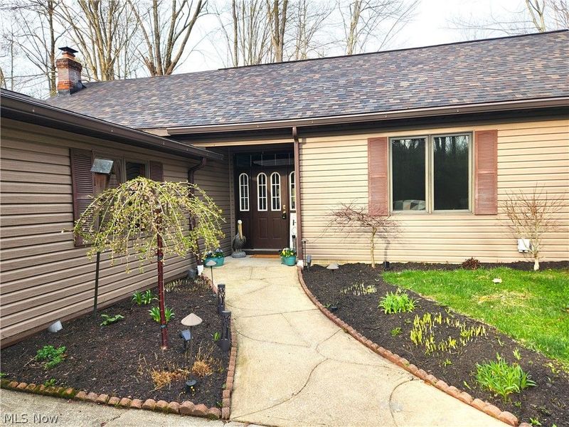 8965 Cedar Road, Chesterland, OH 44026 Photo 3