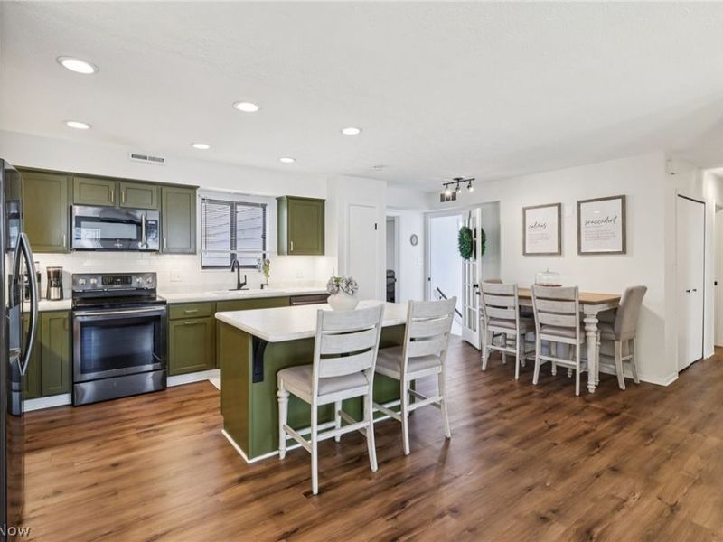 126 Kimrose Lane, Broadview Heights, OH 44147 Photo 8