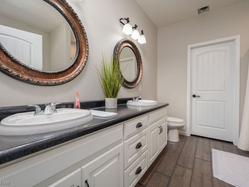 1028 Firman Drive, Sugarcreek, OH 44681 Photo 24