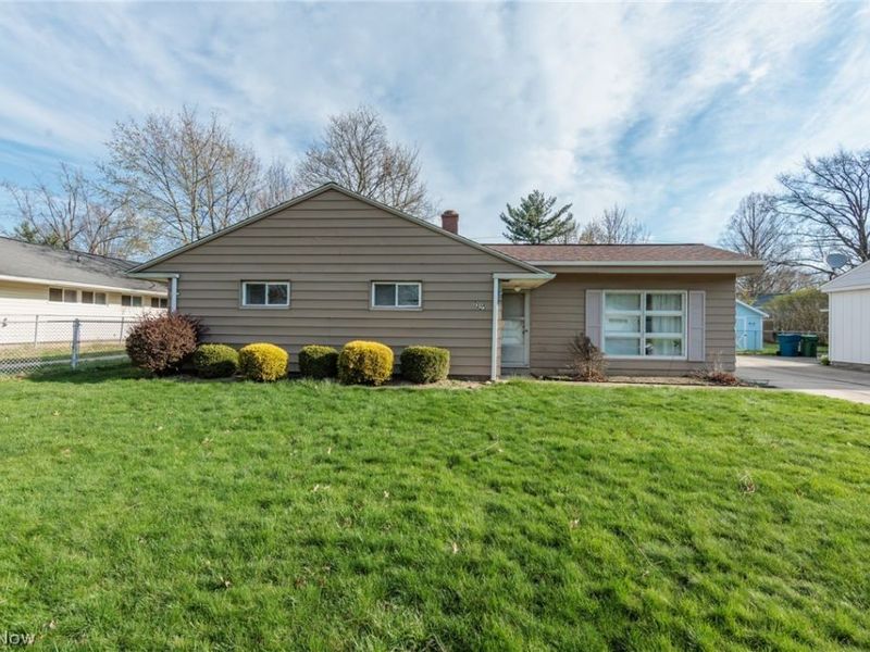 9300 Manorford Road, Parma Heights, OH 44130 Photo 1