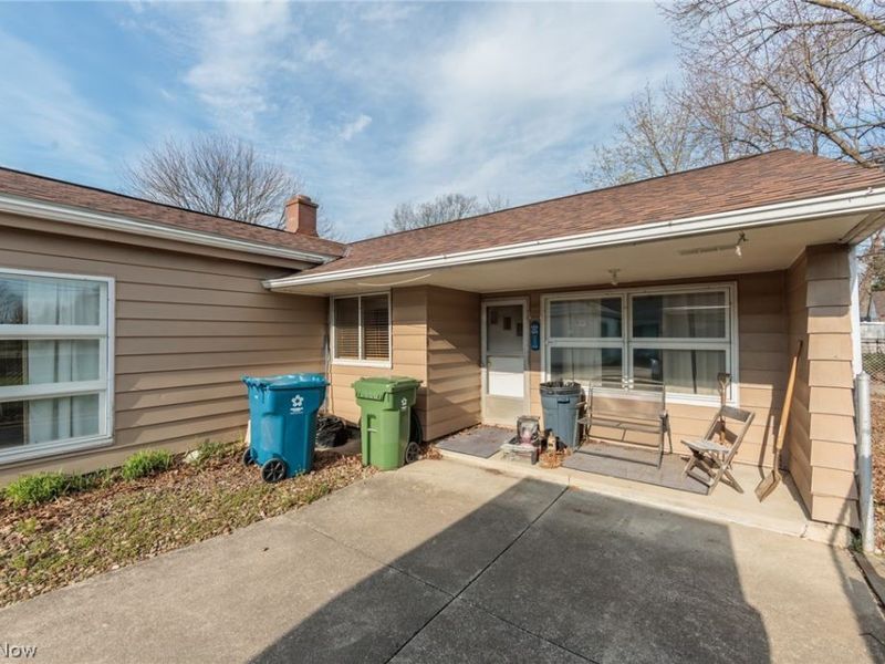 9300 Manorford Road, Parma Heights, OH 44130 Photo 4