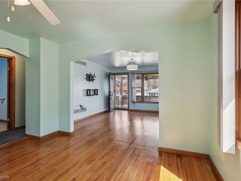 614 Stanley Road, Akron, OH 44312 Photo 8