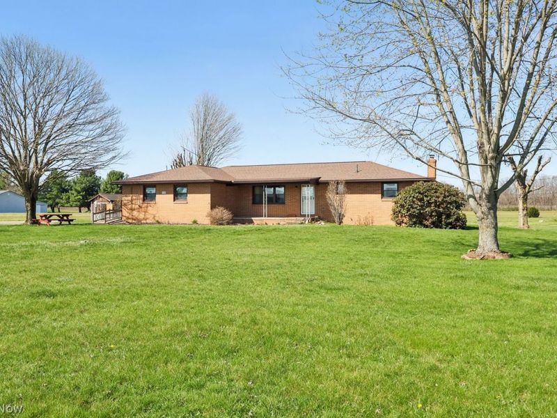 7115 Lardon Road NW, Waynesburg, OH 44688 Photo 2