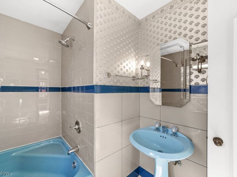 151 Woodhill Drive , Amherst, OH 44001 Photo 32