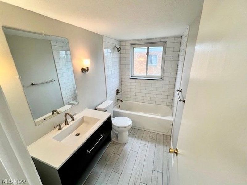 20550 Detroit Road, Unit 11, Rocky River, OH 44116 Photo 9
