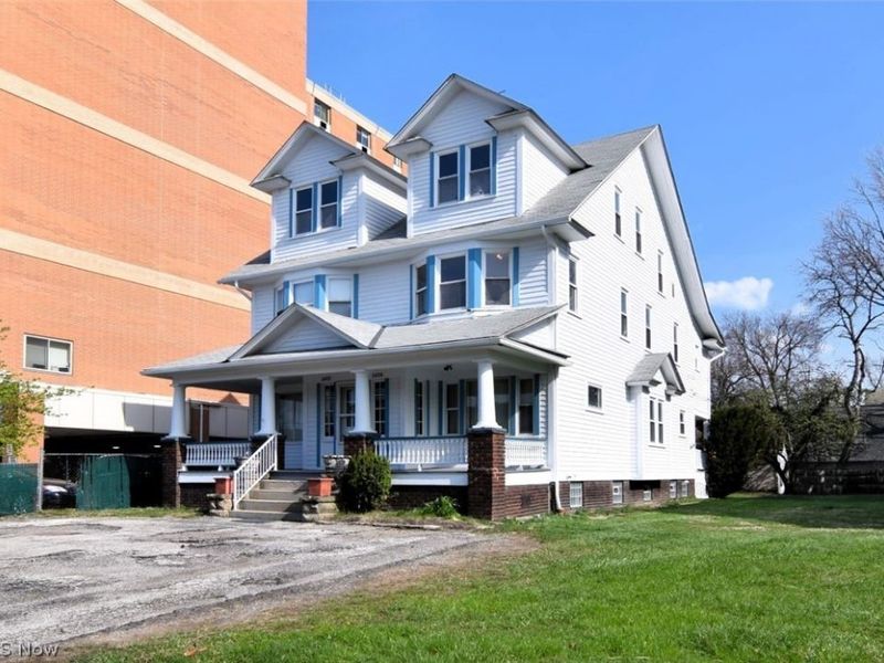 11420 Clifton Boulevard, Cleveland, OH 44102 Photo 1