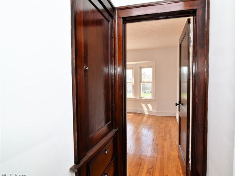 11420 Clifton Boulevard, Cleveland, OH 44102 Photo 17
