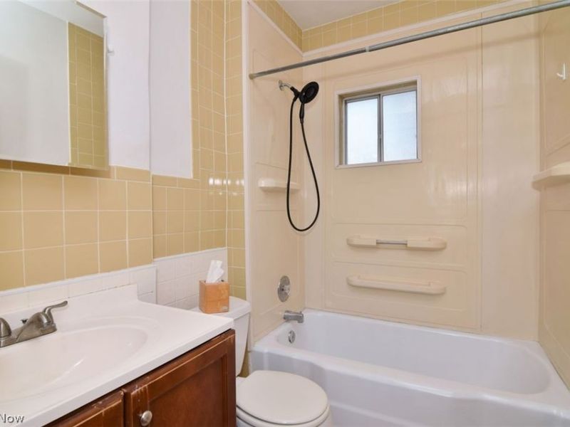 11420 Clifton Boulevard, Cleveland, OH 44102 Photo 23