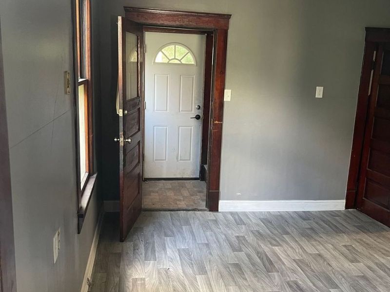 6930 Polonia Avenue, Cleveland, OH 44105 Photo 12