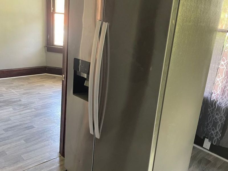 6930 Polonia Avenue, Cleveland, OH 44105 Photo 2