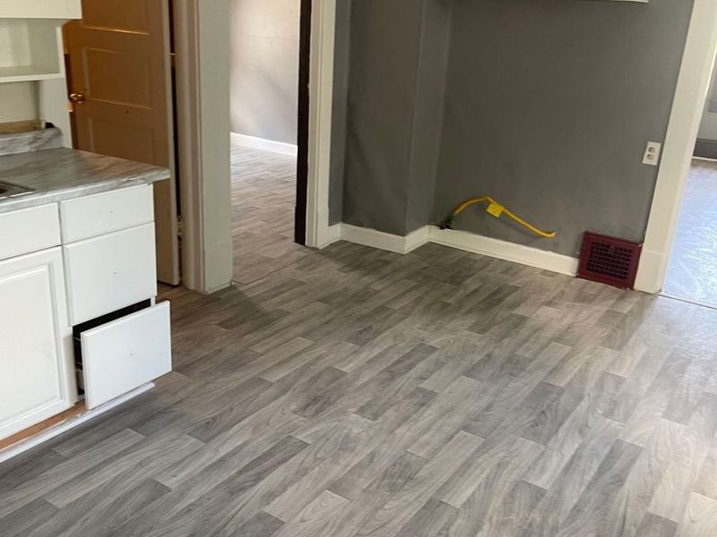 6930 Polonia Avenue, Cleveland, OH 44105 Photo 21