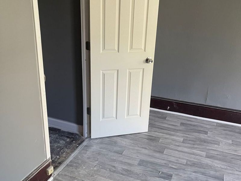 6930 Polonia Avenue, Cleveland, OH 44105 Photo 23