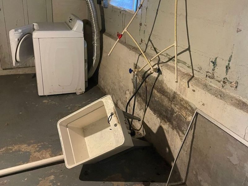 6930 Polonia Avenue, Cleveland, OH 44105 Photo 42