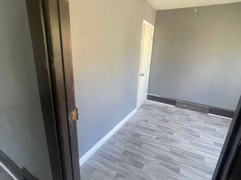 6930 Polonia Avenue, Cleveland, OH 44105 Photo 8