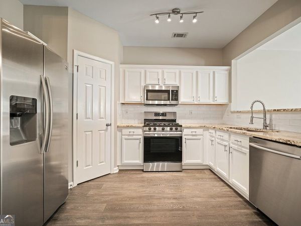 2045 Lake Shore Overlook Drive NW, Kennesaw, GA 30152