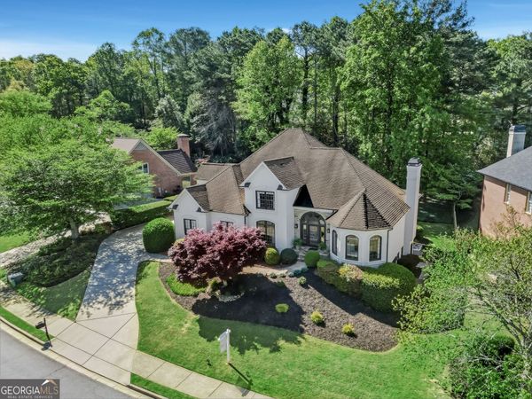 9170 Nesbit Lakes Drive, Alpharetta, GA 30022