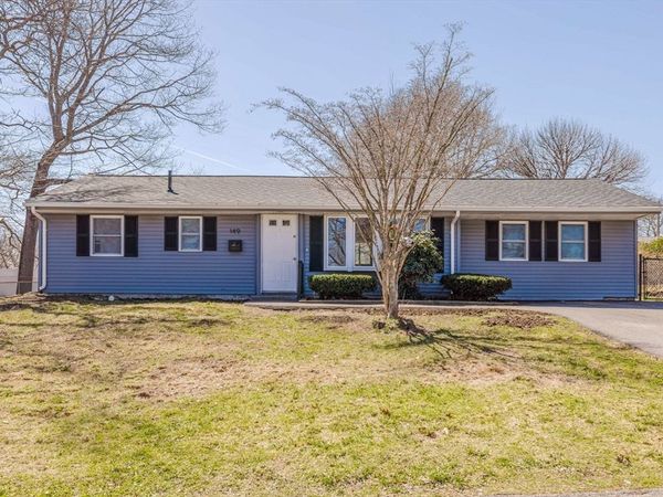 149 Errol Rd, Brockton, MA 02302
