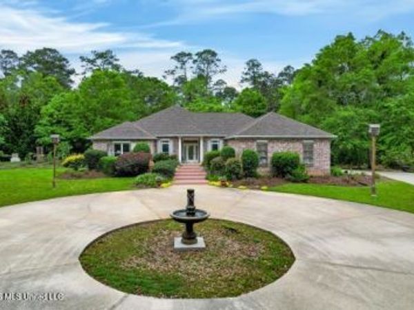 7061 Bayou Talla Lane, Kiln, MS 39556